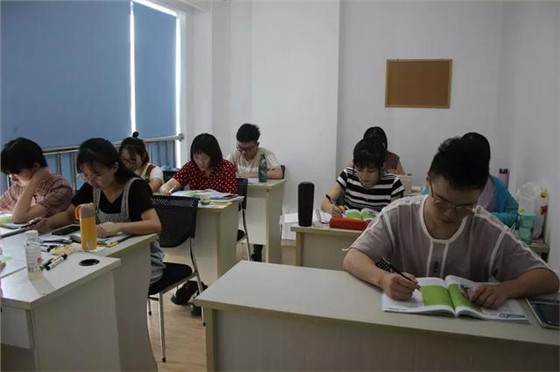 西诺教育第七届才艺大赛暨2018年暑假班毕业典礼——才人招募令!